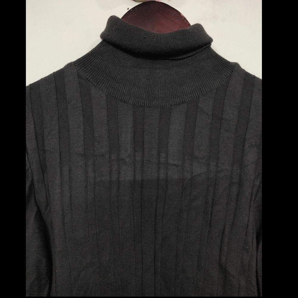 Puffed Sleeve Turtleneck sweater - Picture 7 of 11